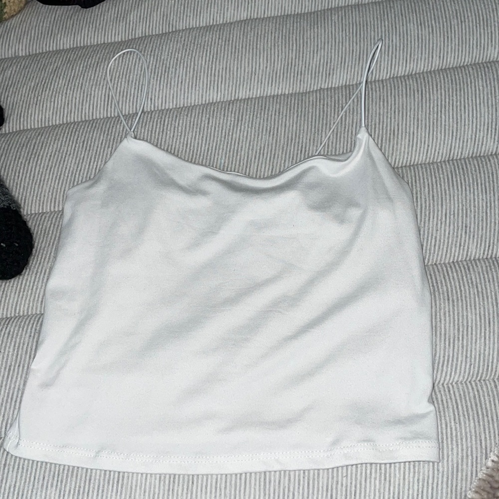 White cropped tank
